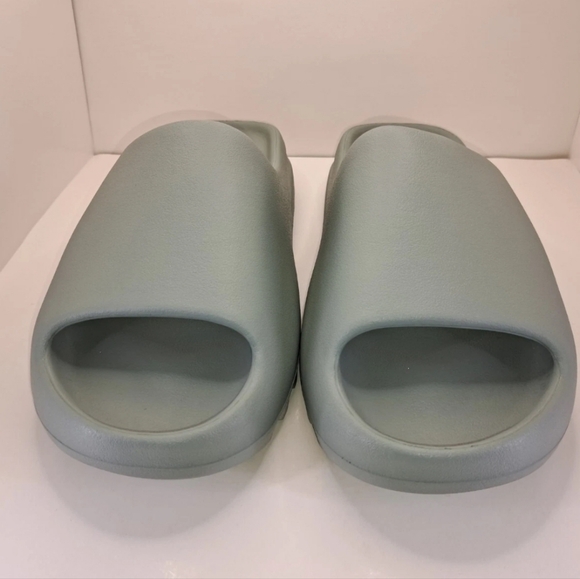 Adidas Yeezy Slide Salt | Size 7 | Brand New (No Box) - Picture 2 of 6